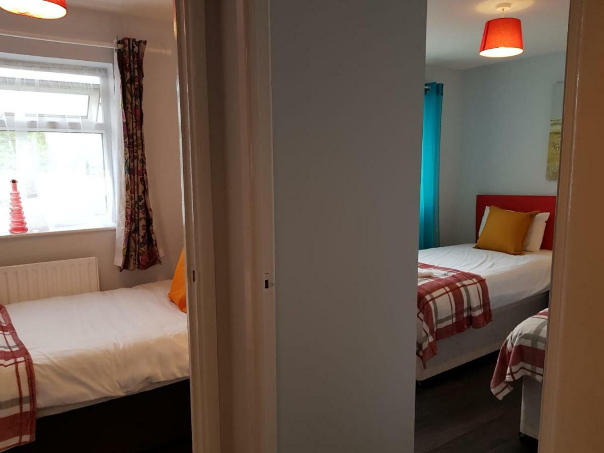 Penllech House - Huku Kwetu Notts - 3 Bedroom Spacious Lovely And Cosy With A Free Parking- Affordable And Suitable To Group Business Travellers Nottingham Zewnętrze zdjęcie