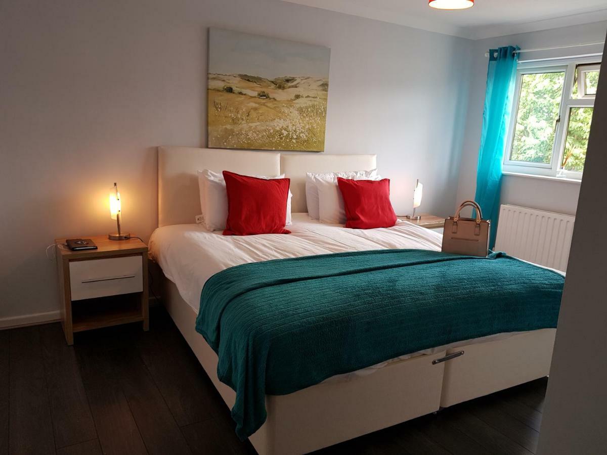 Penllech House - Huku Kwetu Notts - 3 Bedroom Spacious Lovely And Cosy With A Free Parking- Affordable And Suitable To Group Business Travellers Nottingham Zewnętrze zdjęcie