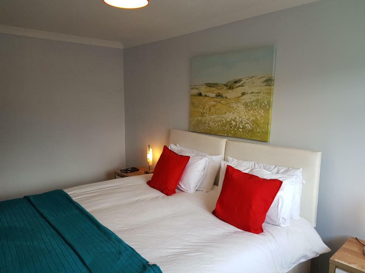Penllech House - Huku Kwetu Notts - 3 Bedroom Spacious Lovely And Cosy With A Free Parking- Affordable And Suitable To Group Business Travellers Nottingham Zewnętrze zdjęcie